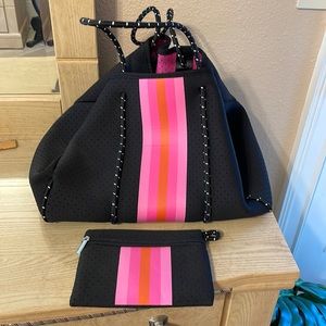 Neoprene large tote with cosmetic bag
